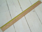 Linjal i trä med gul skala 40cm-Floby Överskottslager