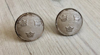 Button/badge, Three Crowns-Floby Överskottslager