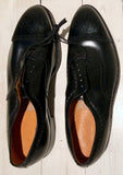 Lågsko 40-talsmodell i svart läder, broguemönstrad-Floby Överskottslager