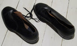 Lågsko 40-talsmodell i svart läder-Floby Överskottslager