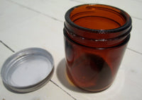 Medicine jar with aluminum lidFloby Överskottslager
