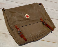 Medical bag with shoulder strap, use
