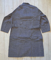 Rock/long skirt, chalk streaked with